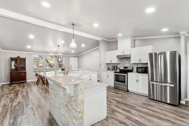 5273 Savannah Way, House other with 3 bedrooms, 2 bathrooms and null parking in Von Ormy TX | Image 9