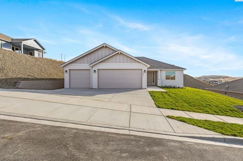 2837 S Osborne St, Kennewick, WA, 99338-1745 | Card Image