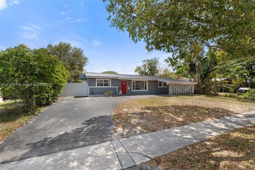6930 Sw 5th St, Pembroke Pines, FL, 33023-1120 | Card Image