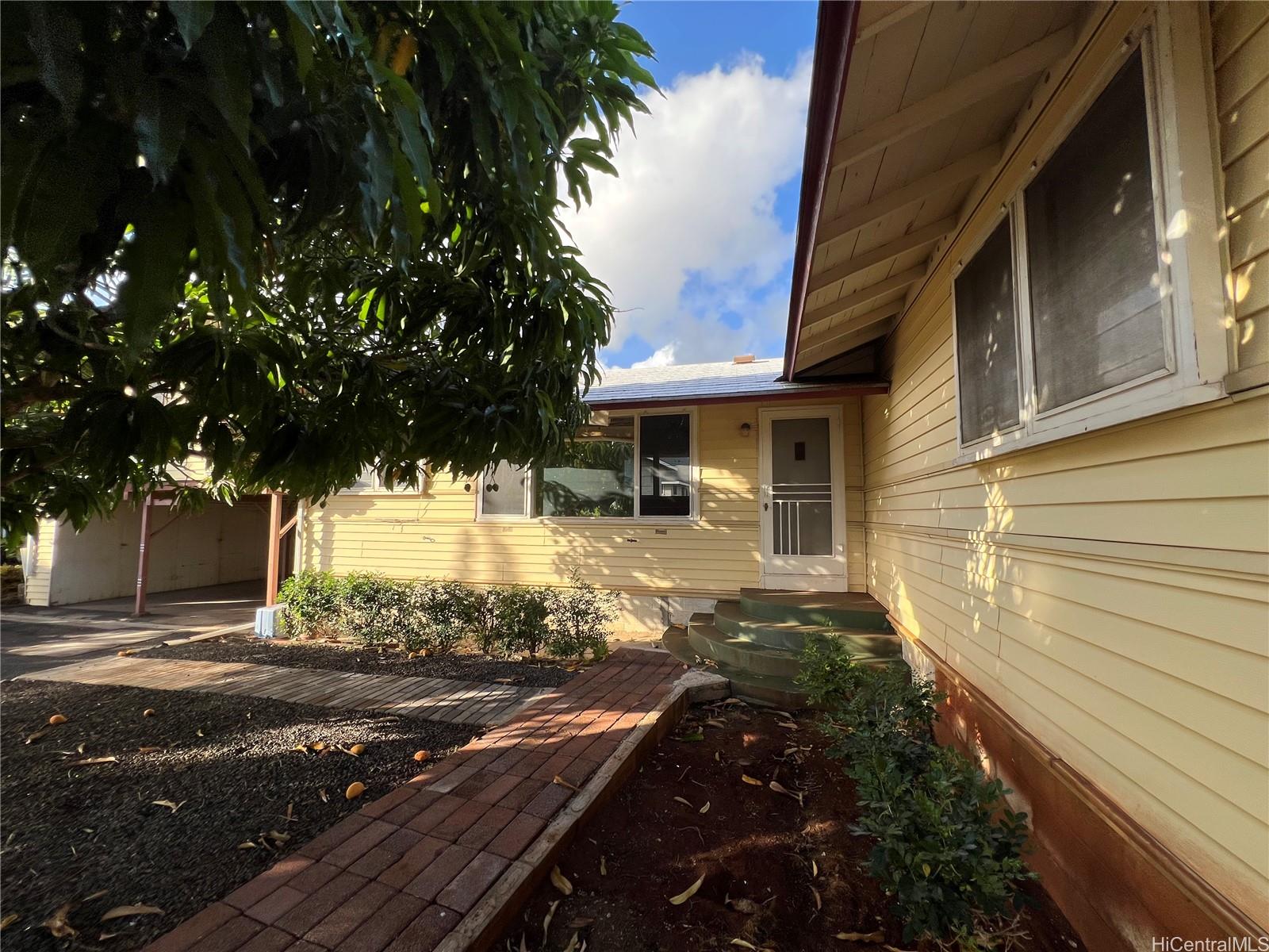 8th Ave, Honolulu, HI 96816