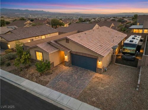 2335 Brookings Harbor Dr, Laughlin, NV, 89029-0004 | Card Image