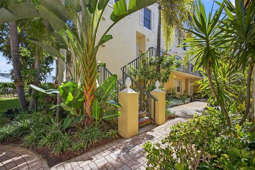 apt-201-1010 Lake Shore Dr, Lake Park, FL, 33403-2862 | Card Image