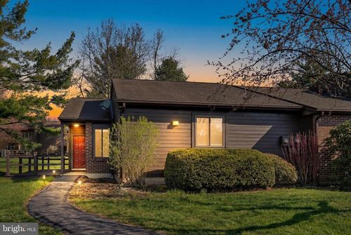 1901 Village Rd, ORWIGSBURG, PA, 17961-9666 | Card Image