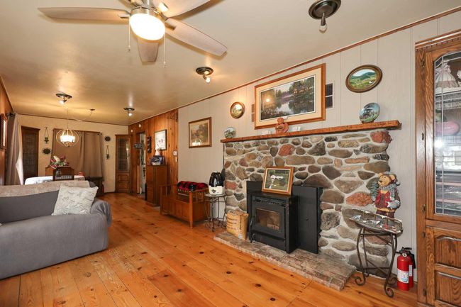 2437770 Evergreen Dr, House other with 3 bedrooms, 1 bathrooms and null parking in MUKWONAGO WI | Image 7