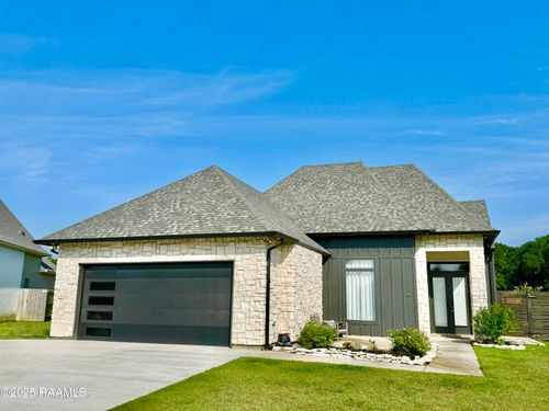 104 Cherrywood Dr, Lafayette, LA, 70508-8186 | Card Image