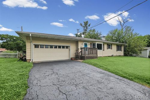 758 2nd St, Bethalto, IL, 62010-1415 | Card Image