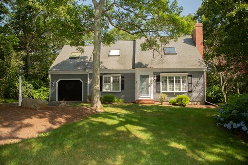 28 Appaloosa Way, Marstons Mills, MA, 02648-2148 | Card Image