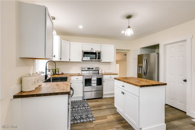 3155 Greenwich Rd, House other with 4 bedrooms, 3 bathrooms and null parking in Wadsworth OH | Image 6