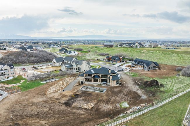 348 E Twin Hollow Cir, House other with 4 bedrooms, 6 bathrooms and 6 parking in Mapleton UT | Image 54