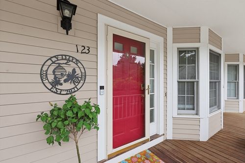 123-123 Bellwood Cir, Bellingham, MA, 02019-1572 | Card Image