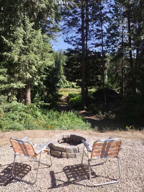 32 Granite Ct, Newport, WA, 99156-7304 | Card Image