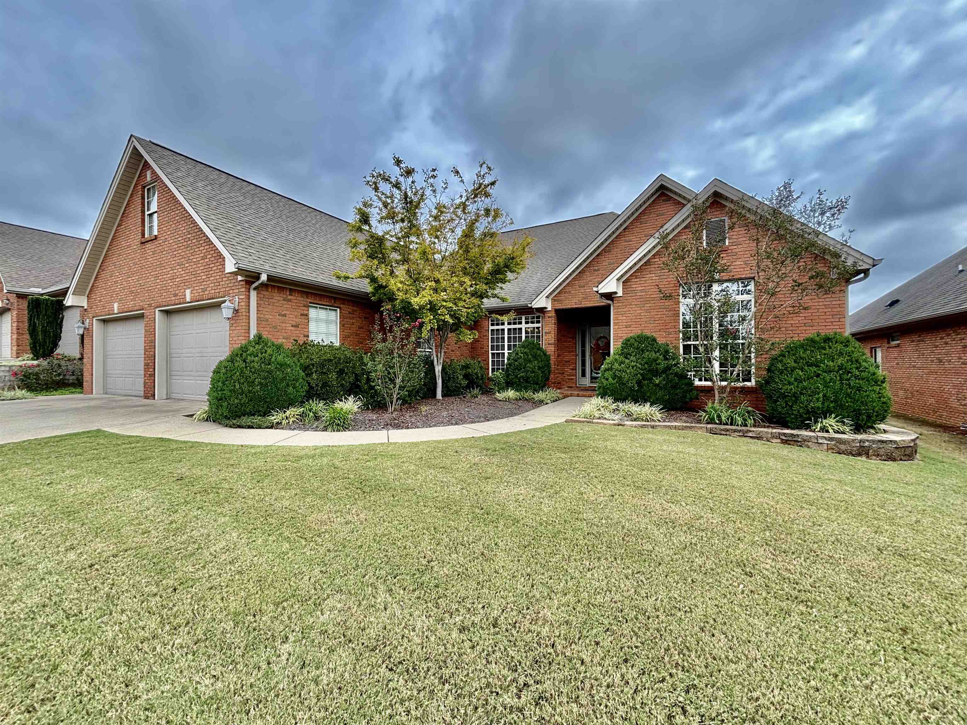 Grace Dr, Florence, AL 35630