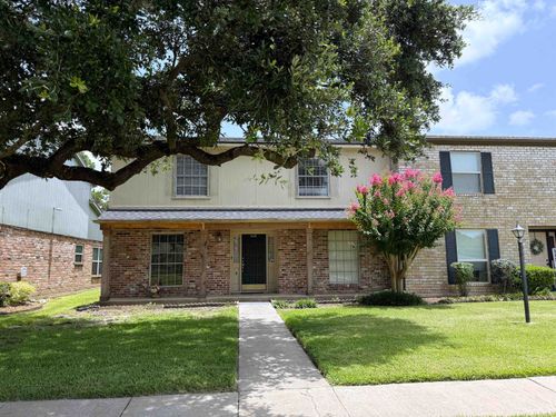 445 Longmeadow St, Beaumont, TX, 77707-1818 | Card Image