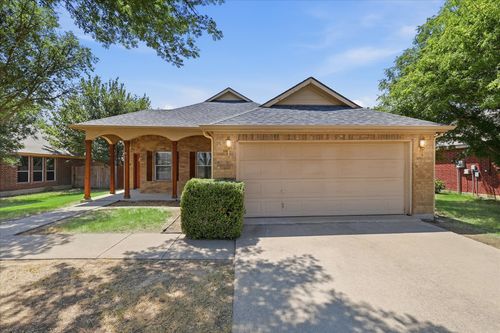 3003 Lake Ridge Dr, Sanger, TX, 76266-5753 | Card Image
