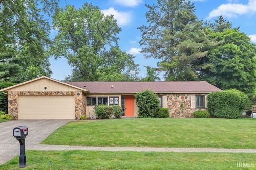 4304 E Walpole Ln, Bloomington, IN, 47408-3045 | Card Image