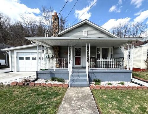424 E Parrish St, Covington, VA, 24426 | Card Image