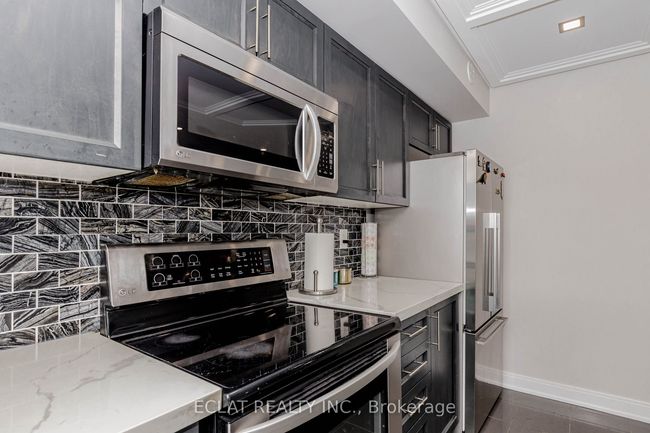 100 - 100 Dufay Rd, Condo with 2 bedrooms, 2 bathrooms and 1 parking in Brampton ON | Image 14