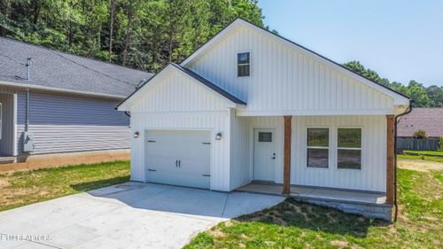 2004 Woods-Smith Rd, Knoxville, TN, 37921 | Card Image