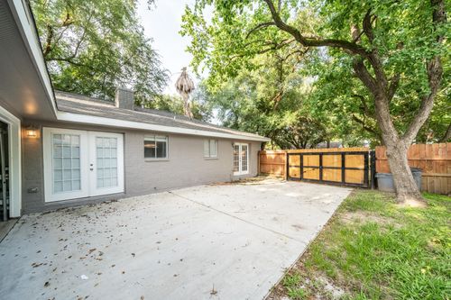 1907 Ashford Hollow Ln, Houston, TX, 77077-4811 | Card Image
