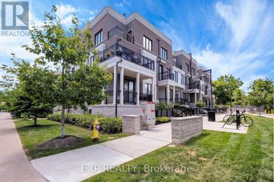 5 - 150 Long Branch Ave, Townhouse with 2 bedrooms, 2 bathrooms and 1 parking in Toronto ON | Image 1