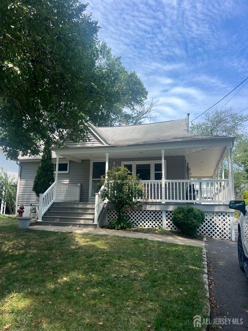 43 Orchard St, Metuchen, NJ, 08840-2720 | Card Image