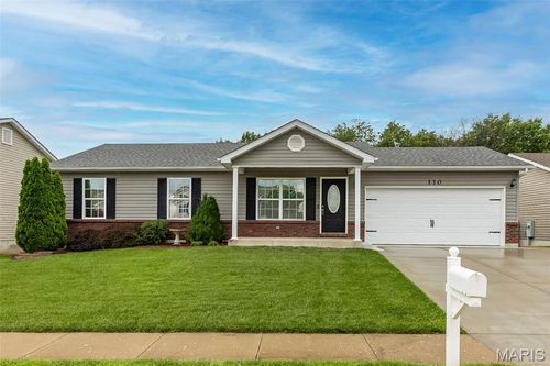110 Chestnut Ridge Dr, Wright City, MO, 63390-2000 | Card Image