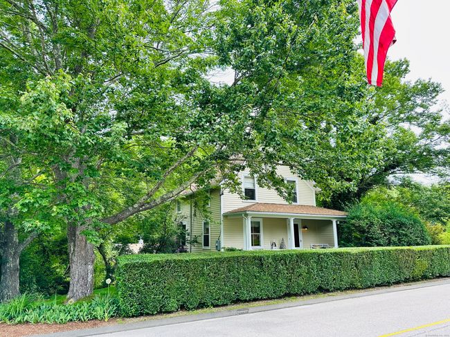 137 Main St, House other with 3 bedrooms, 2 bathrooms and 3 parking in Chester CT | Image 4