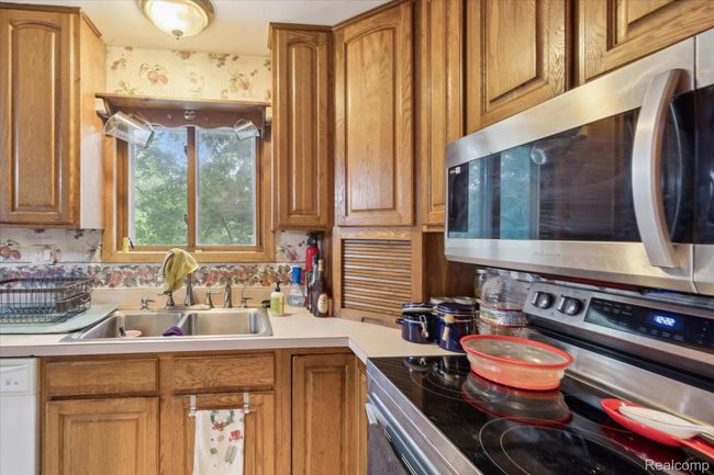 12-2680-Pardee-Rd-Howell-MI-48843-WindowStill-07.jpg | Image 7