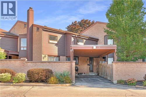8-28 Underhill Cres, Kitchener, ON, N2A2S8 | Card Image