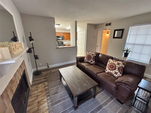apt-301-4748 Old Bent Tree Ln, Dallas, TX, 75287-7115 | Card Image