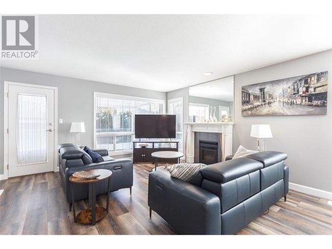 APT-4 - 2675 Pine Ave, Home with 3 bedrooms, 3 bathrooms and 3 parking in Lumby BC | Image 9