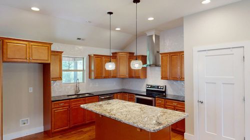 330 Saddlers Run, Chesnee, SC, 29323-8054 | Card Image