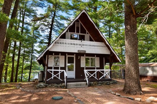 9 Lakeview Ter., Middleboro, MA, 02346 | Card Image
