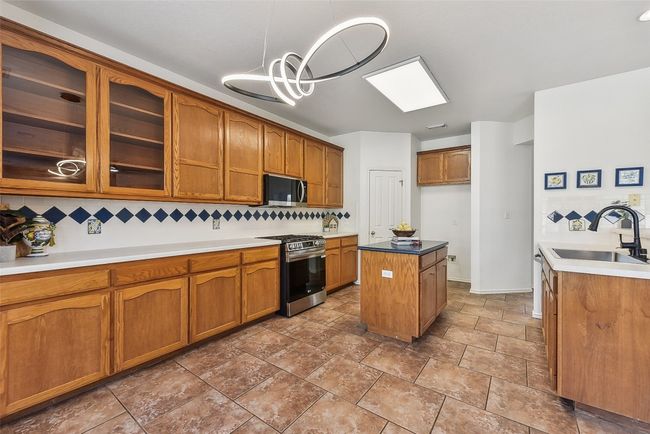 104 Whitechapel Ct, House other with 4 bedrooms, 3 bathrooms and 4 parking in Cedar Park TX | Image 5