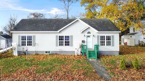 202 Pearl Street, Bangor, ME, 04401 | Card Image