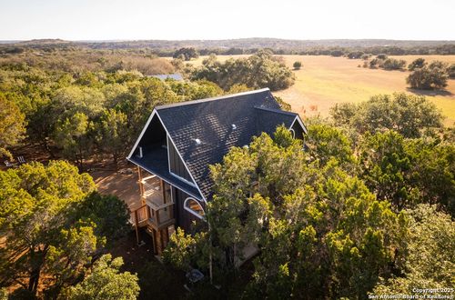 3403 Fm 2325, Wimberley, TX, 78676-2938 | Card Image