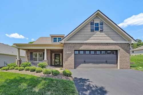 7005 Mountain Spring Trl, Roanoke, VA, 24018-6639 | Card Image