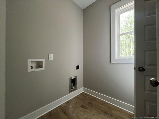 Photo 18 | Image 18