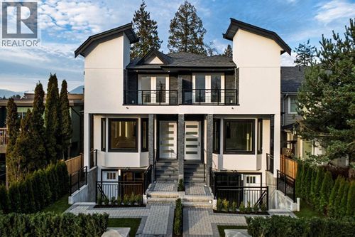 254 E 18th St, North Vancouver, BC, V7L2X6 | Card Image