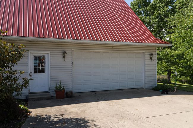 2 Car Built-in Garage. Separate, 1 Car Detached, Oversized Garage/Workshop | Image 28