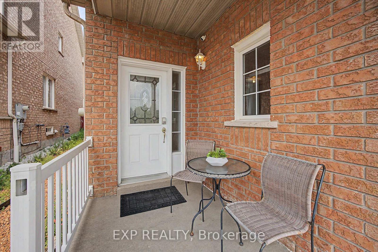 Residential in Mississauga (Meadowvale Village) 2