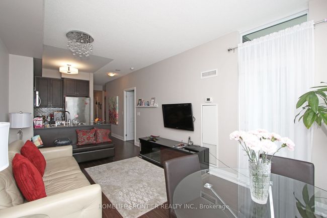 619 - 30 N Park Rd, Condo with 2 bedrooms, 2 bathrooms and 1 parking in Vaughan ON | Image 5