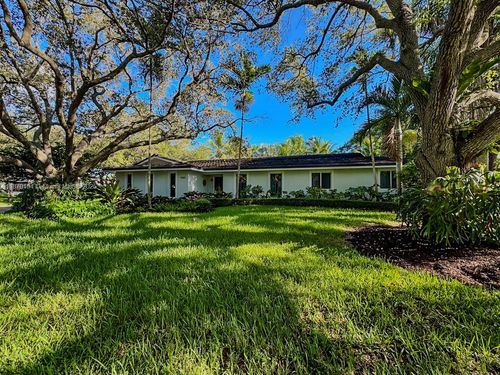 7585 Sw 163rd St, Palmetto Bay, FL, 33157-3827 | Card Image