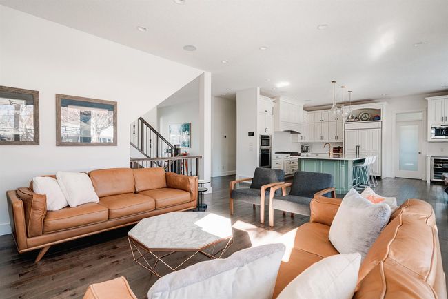 6440 Laurentian Way Sw, House detached with 4 bedrooms, 4 bathrooms and 6 parking in Calgary AB | Image 7