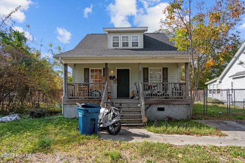 626 Taylor St, Wilmington, NC, 28401-2914 | Card Image
