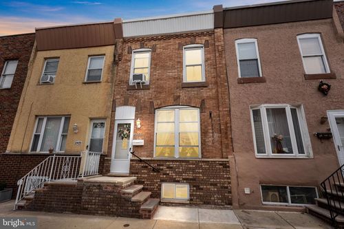 2407 S Warnock St, PHILADELPHIA, PA, 19148-3635 | Card Image