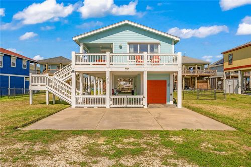 3271 Pirates Cv, Crystal Beach, TX, 77650 | Card Image