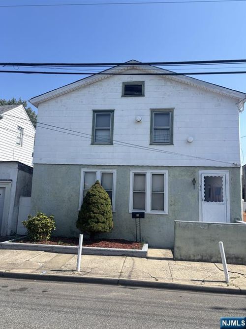 146 Hobart St, Hackensack, NJ, 07601-3922 | Card Image