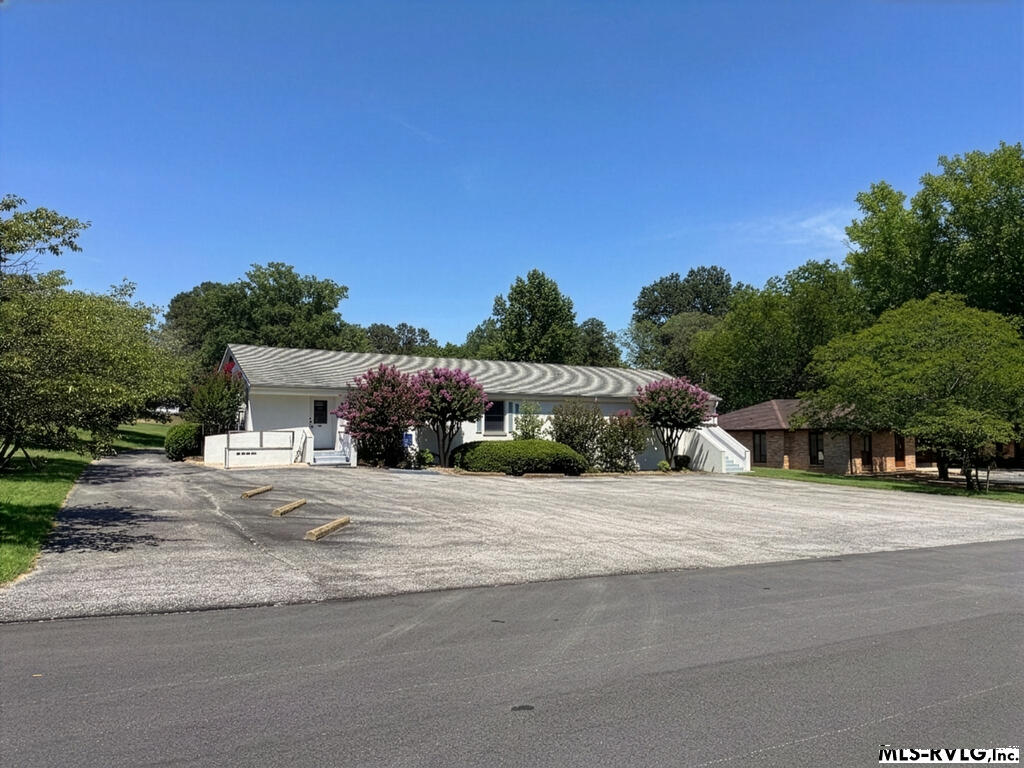 420 Durant St, South Hill, VA 23970