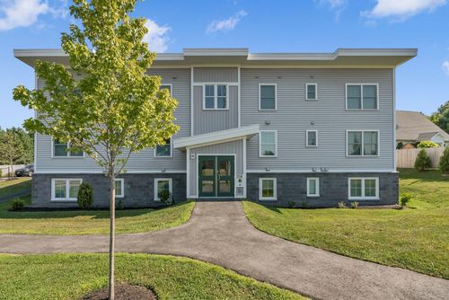 202-25 Three Pines Dr, Westbrook, ME, 04092-2579 | Card Image